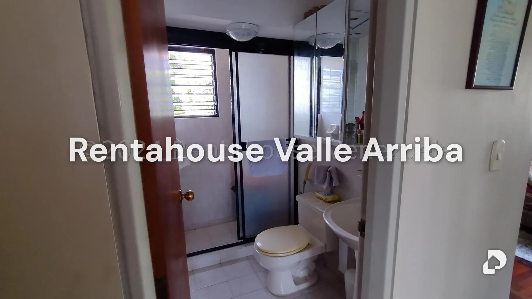 Apartamento en Lomas de Monte Claro, Caracas – 10