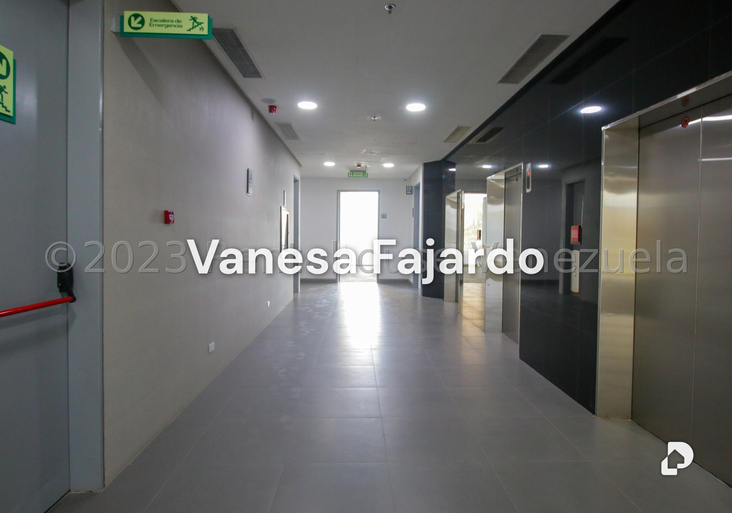 Oficina en Las Mercedes, Caracas – 5
