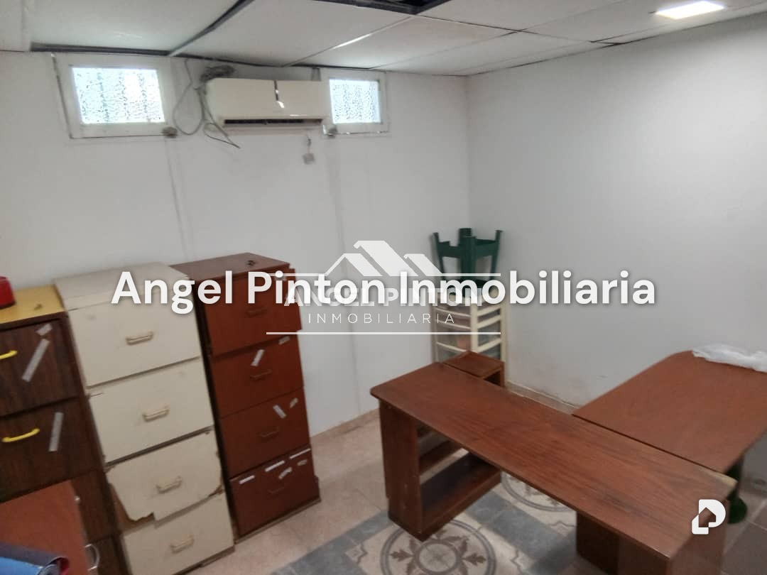 Oficina en Carrera 24, Barquisimeto – 2