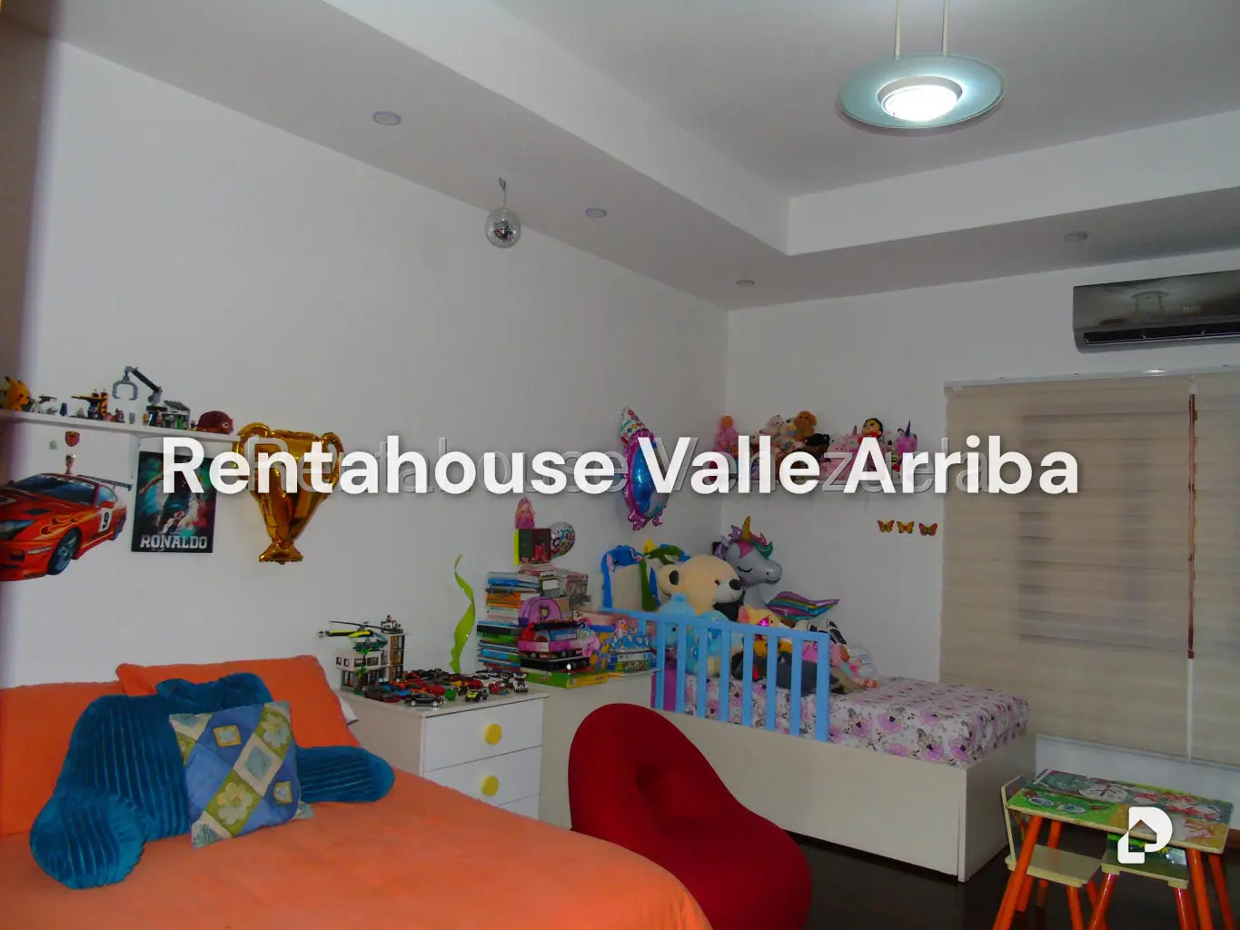 Casa en Altamira, Caracas – 27