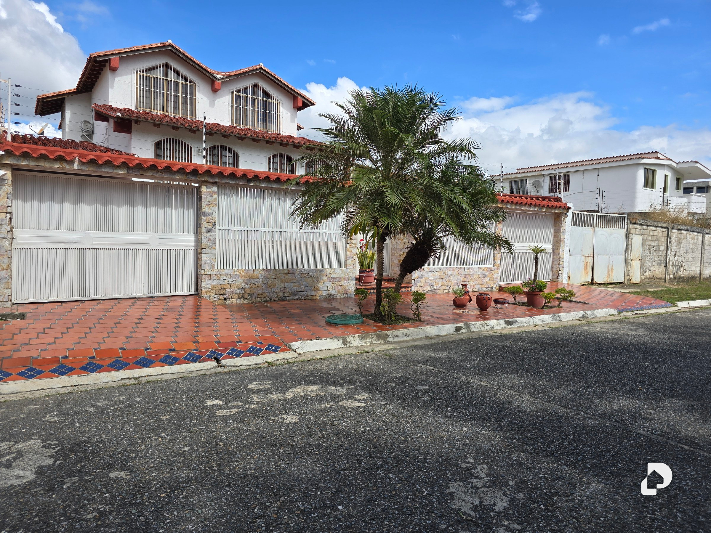 Casa en Urbanización Guaracarima, La Victoria – 1