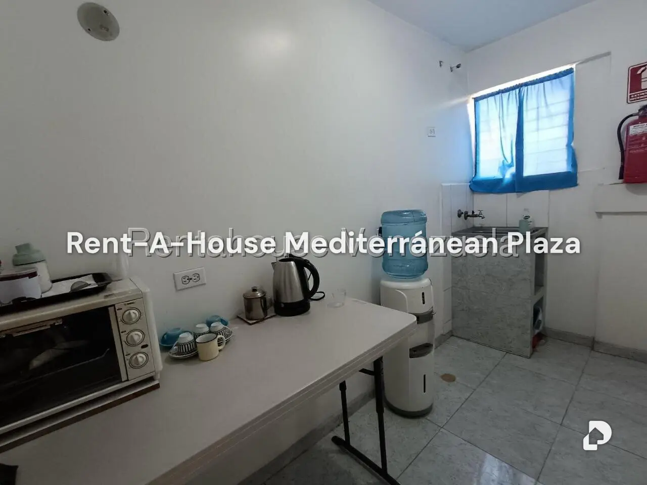 Local comercial en Avenida Bolivar Norte, Valencia – 12