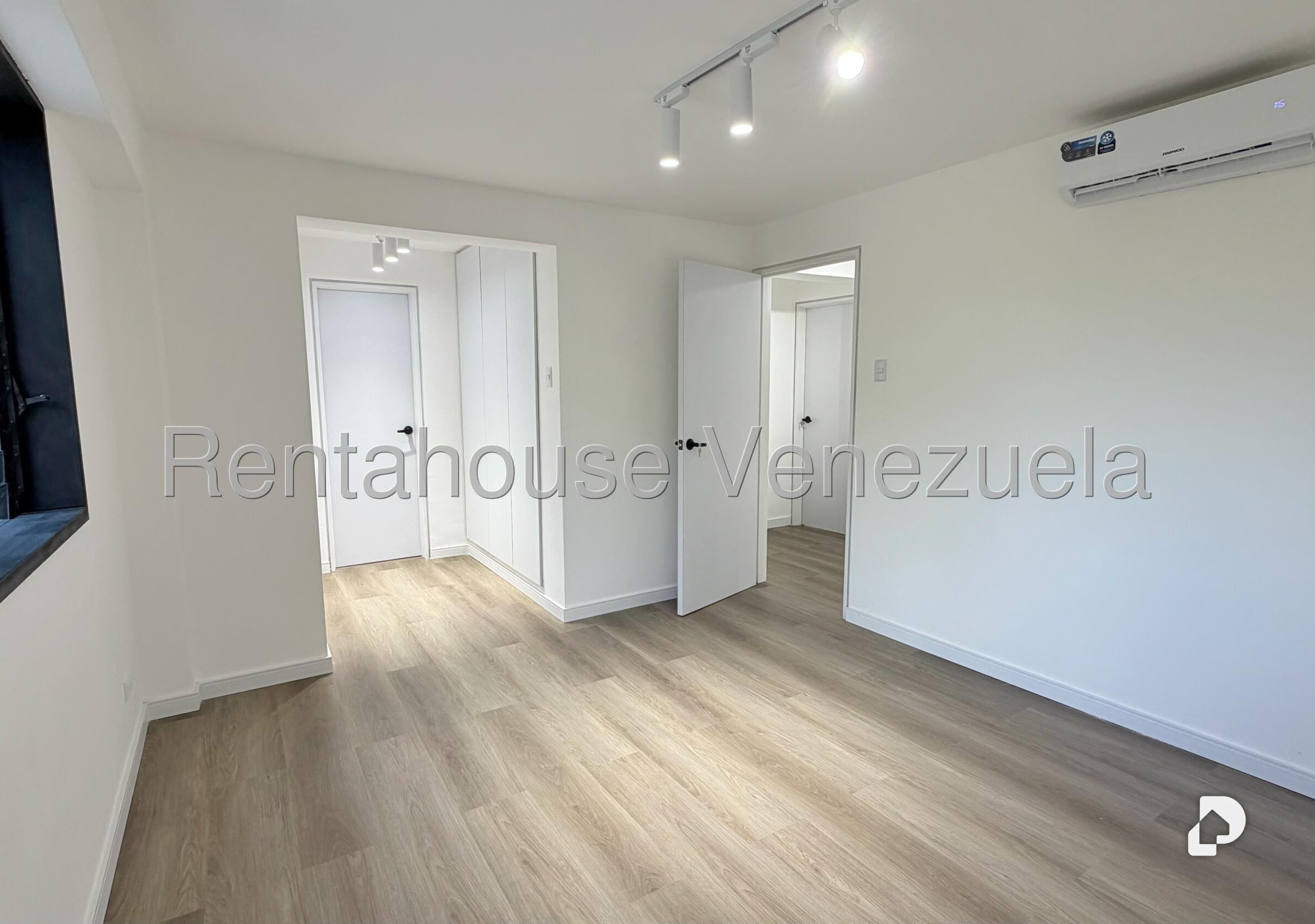 Apartamento en Cerro Verde, Caracas – 12