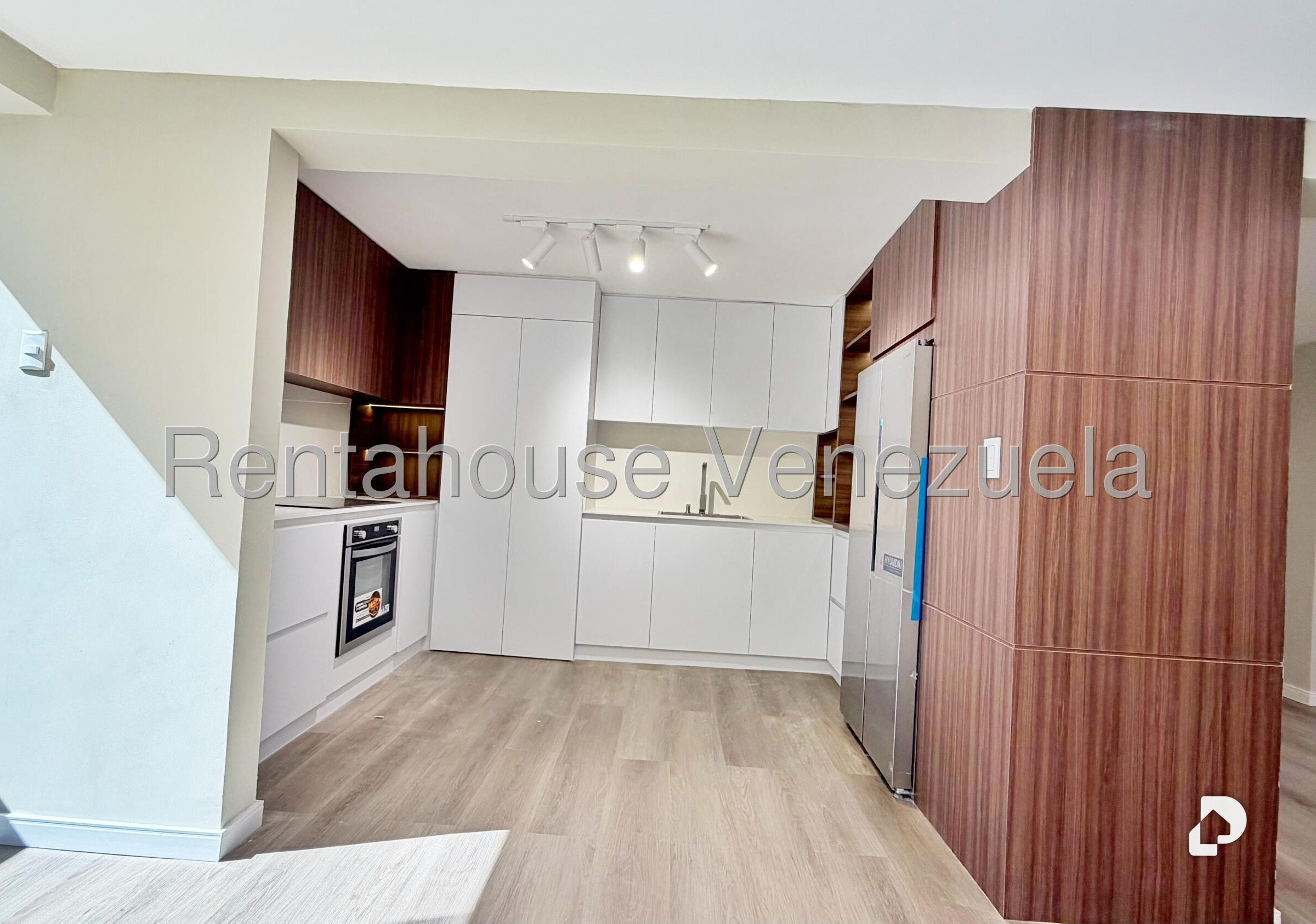 Apartamento en Cerro Verde, Caracas – 10