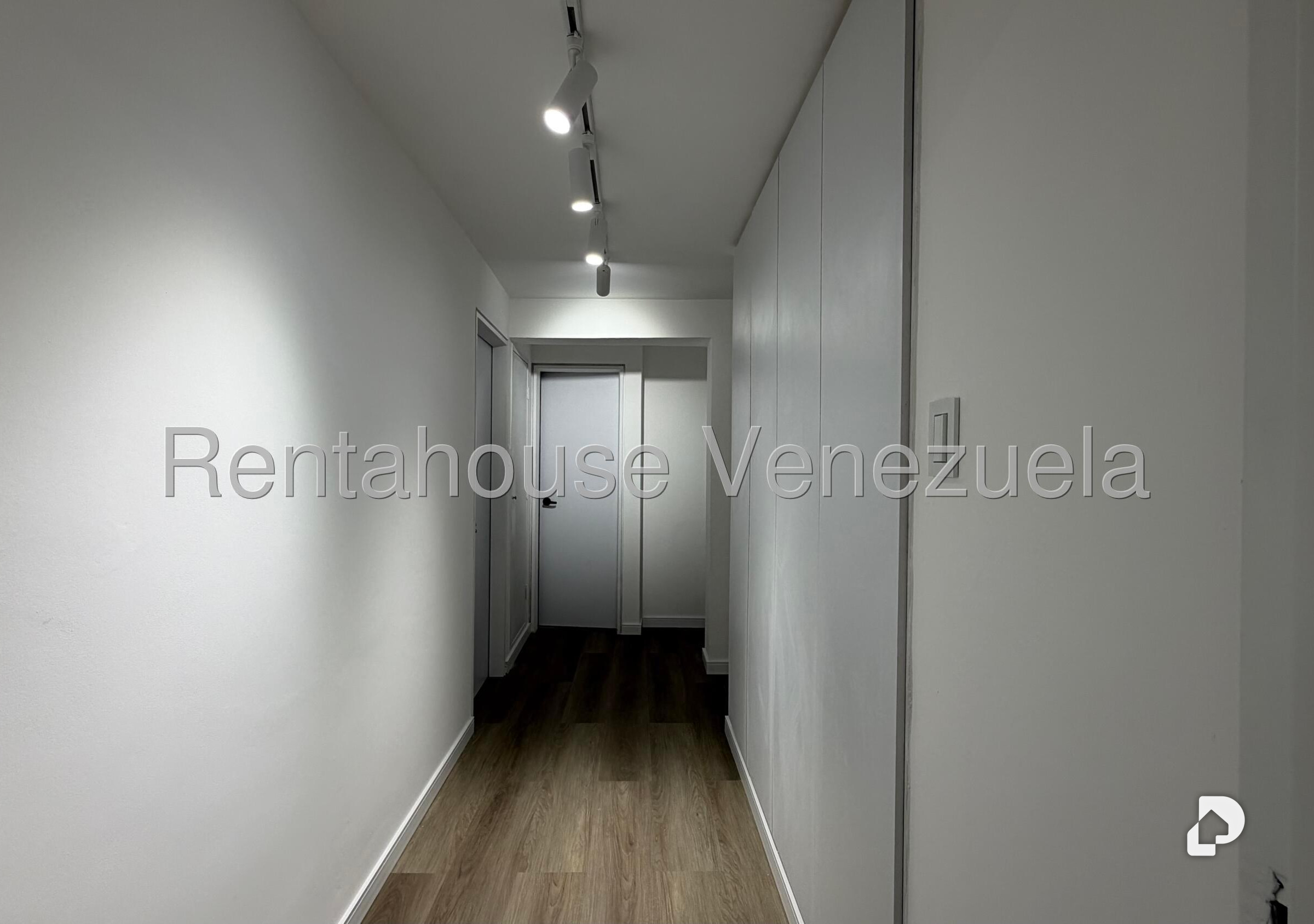 Apartamento en Cerro Verde, Caracas – 16