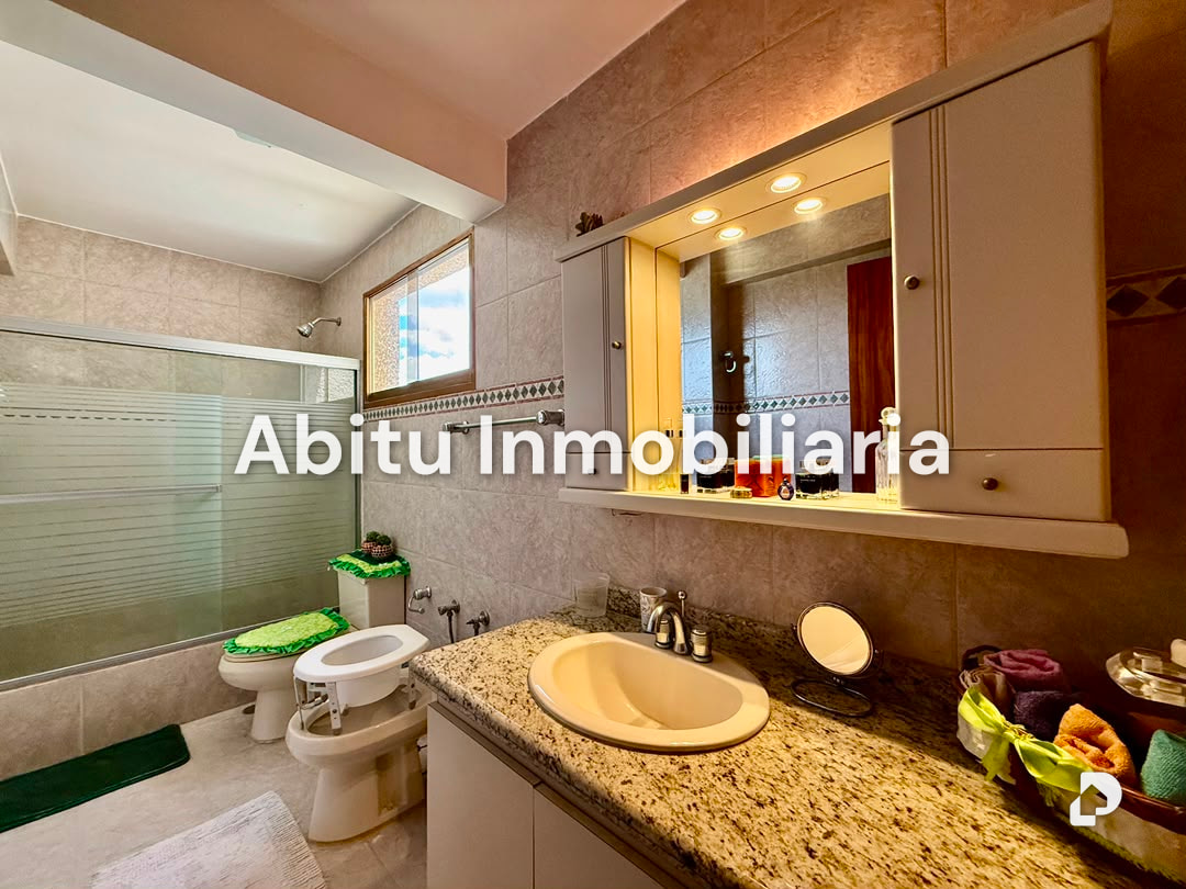 Apartamento en Santa Rosa de Lima, Caracas – 14