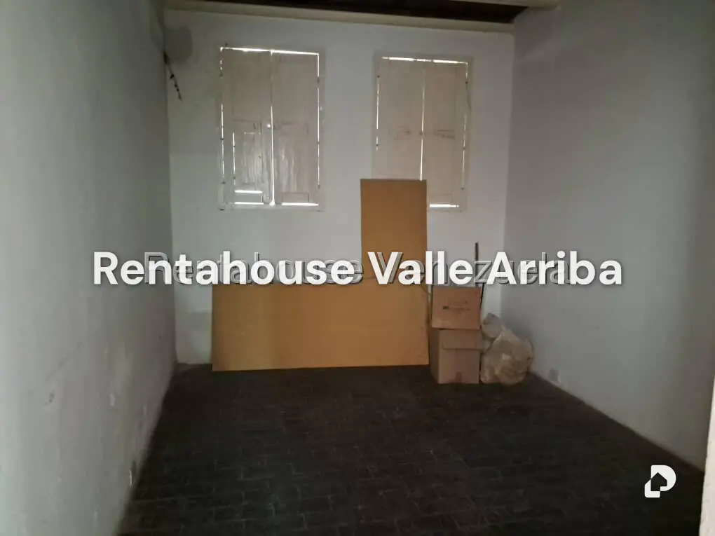 Local comercial en El Hatillo, Caracas – 19