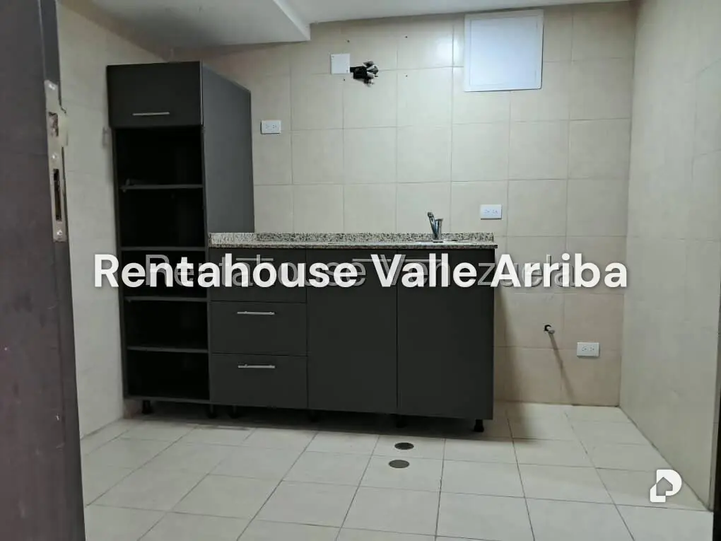 Local comercial en El Hatillo, Caracas – 18