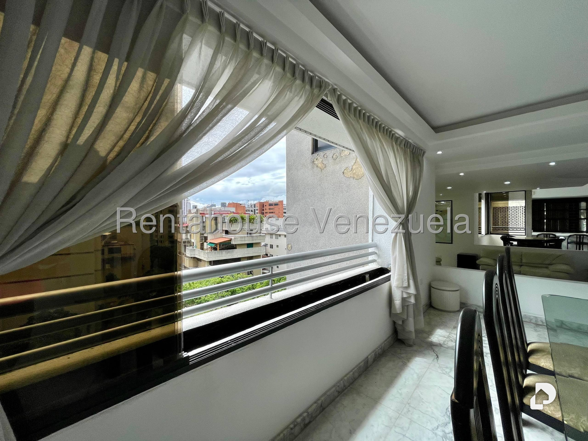 Apartamento en La Florida, Caracas – 21
