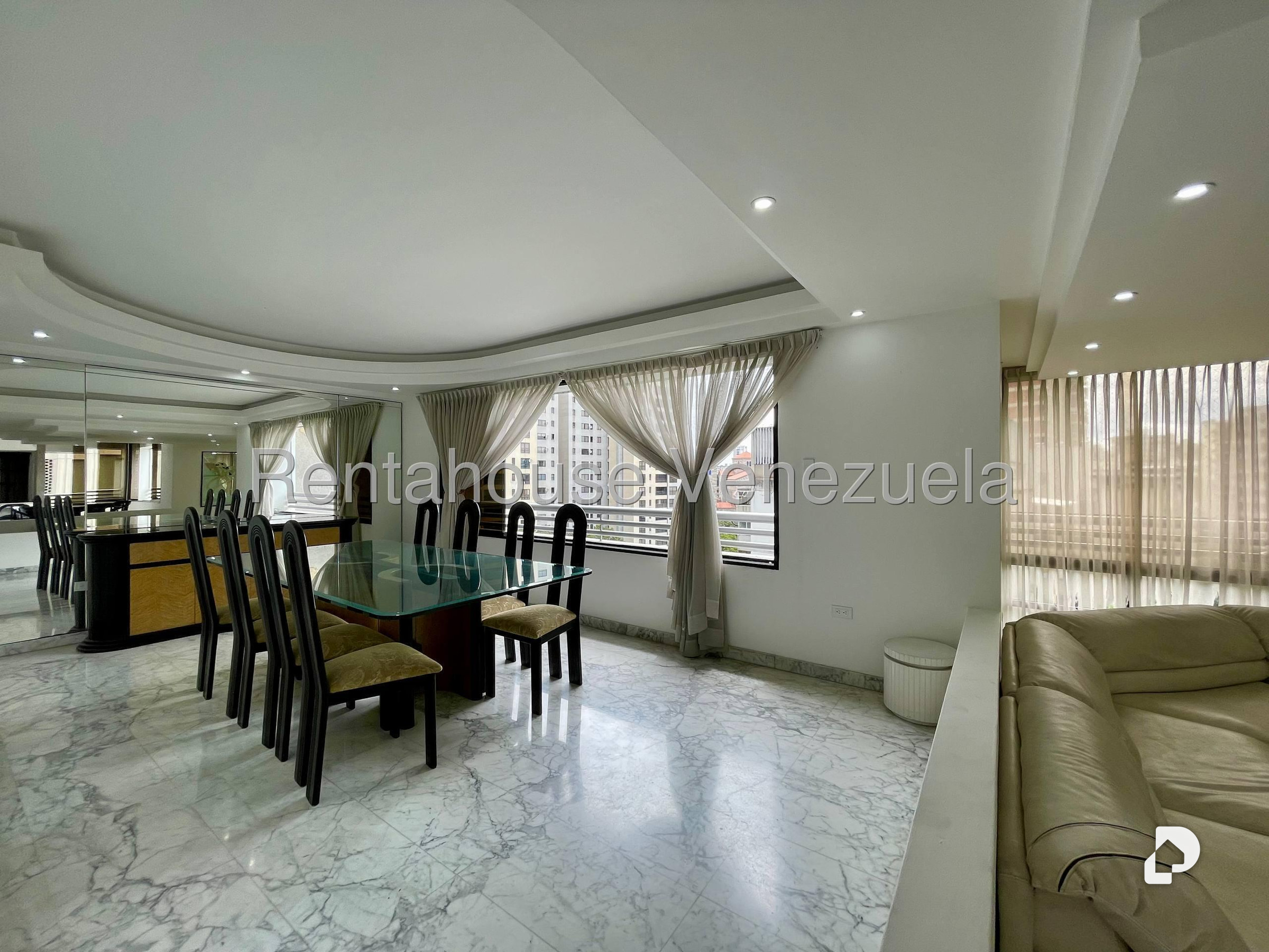 Apartamento en La Florida, Caracas – 22