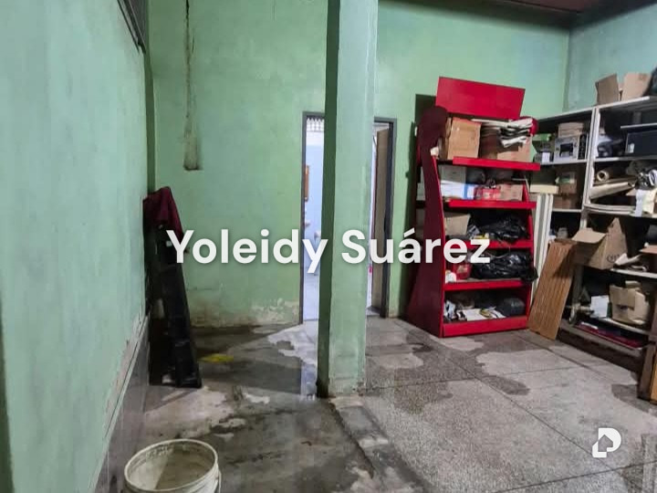 Local comercial en Valencia – 18