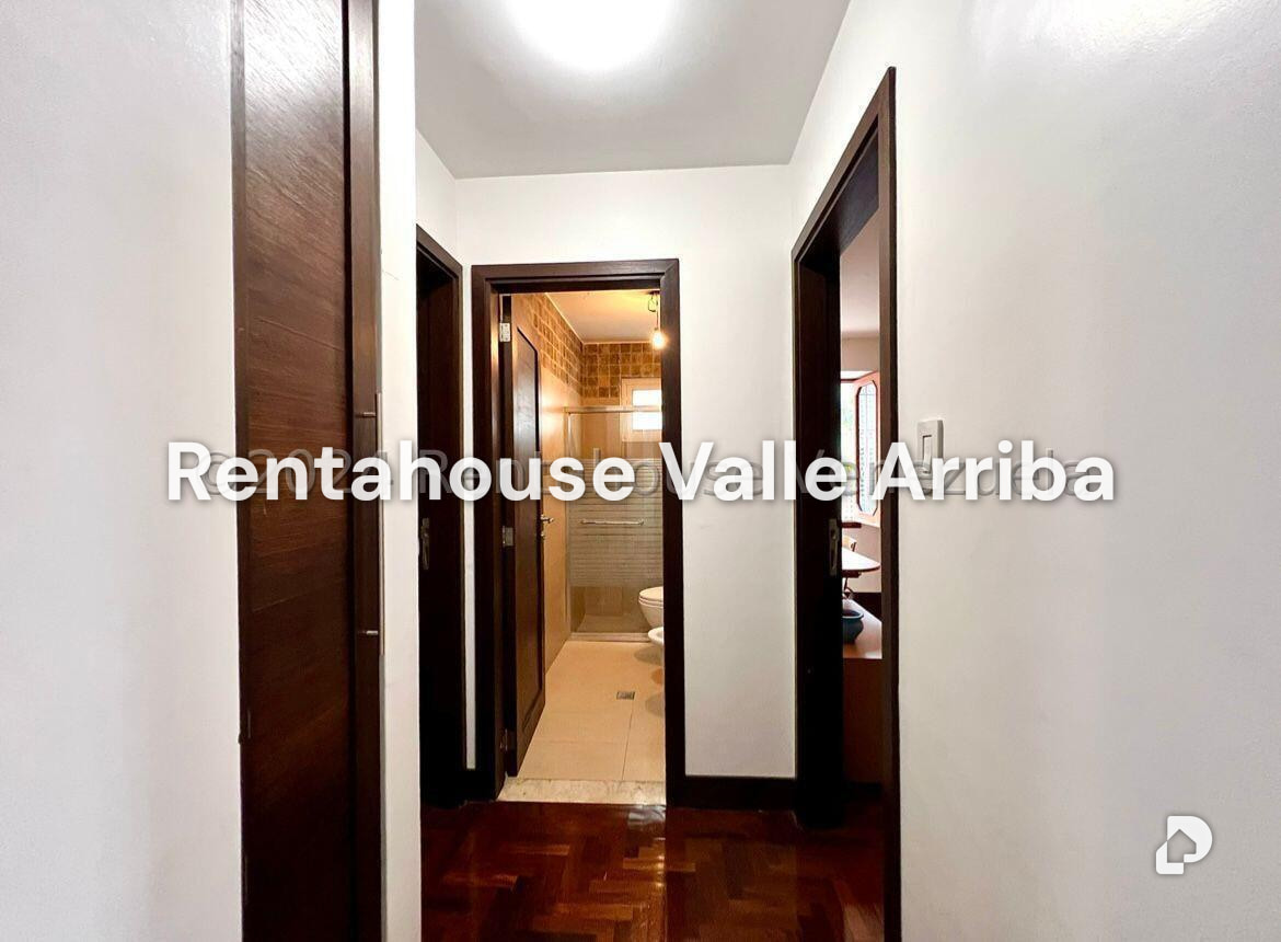 Casa en Colinas de Bello Monte, Caracas – 18