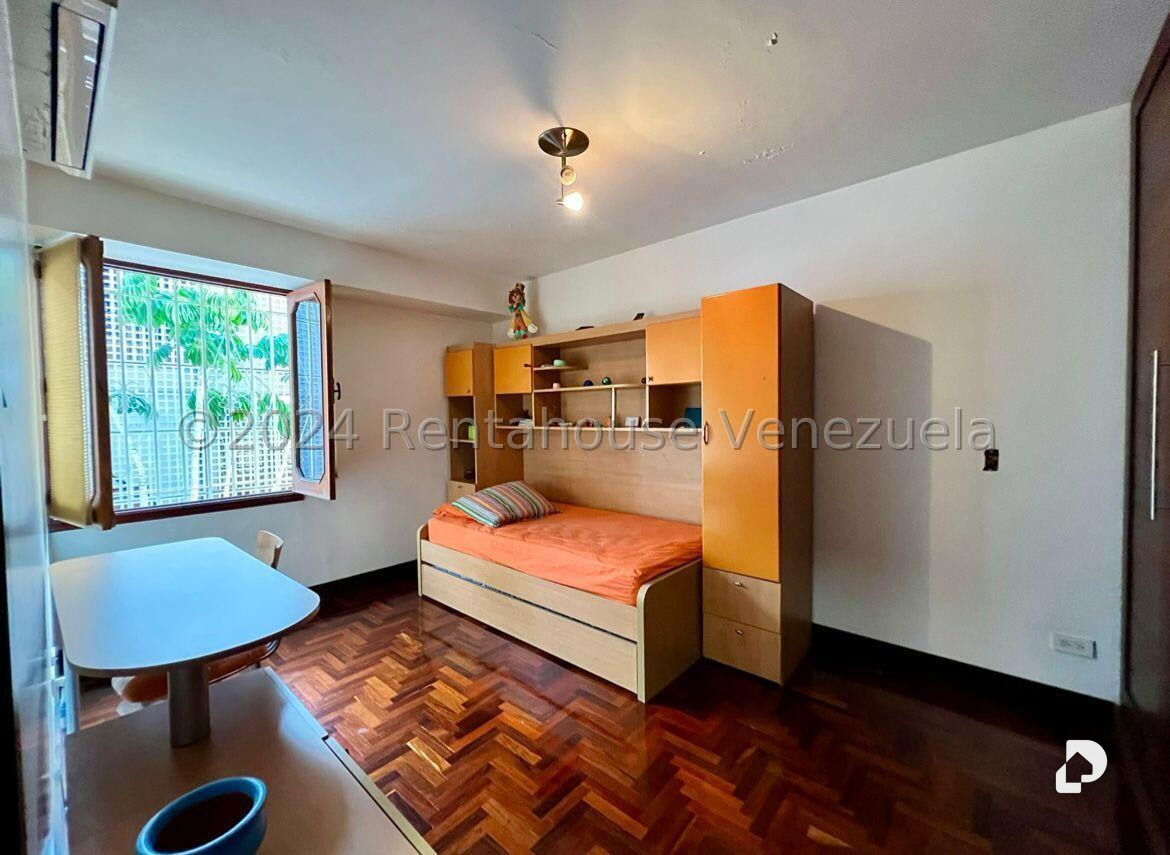 Casa en Colinas de Bello Monte, Caracas – 24