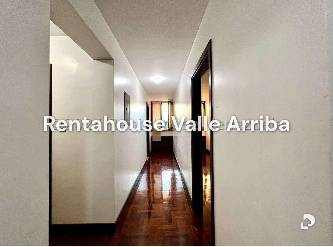 Casa en Colinas de Bello Monte, Caracas – 17