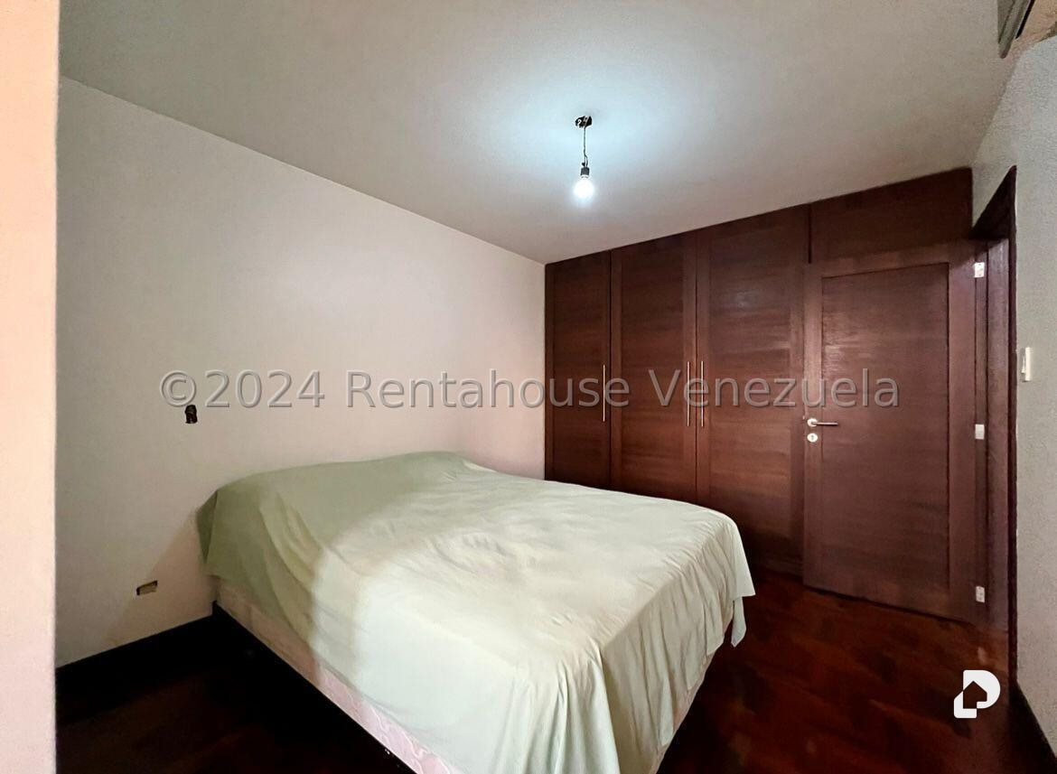 Casa en Colinas de Bello Monte, Caracas – 28