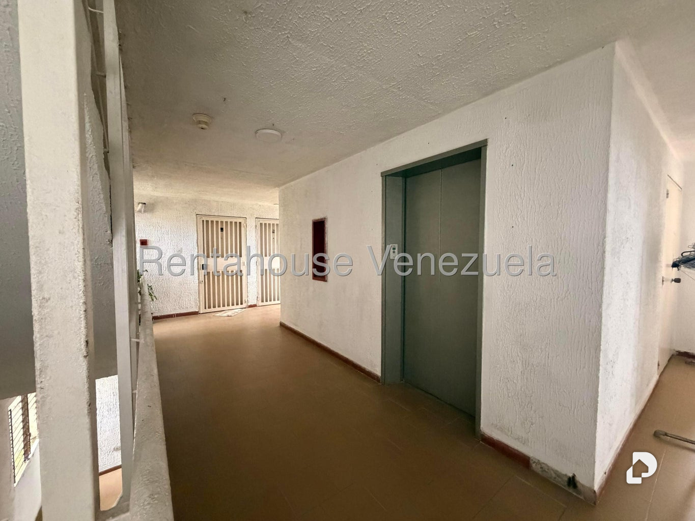 Apartamento en La Rosaleda, San Antonio de Los Altos – 19