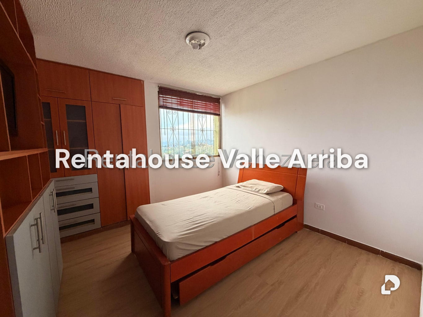 Apartamento en La Rosaleda, San Antonio de Los Altos – 10