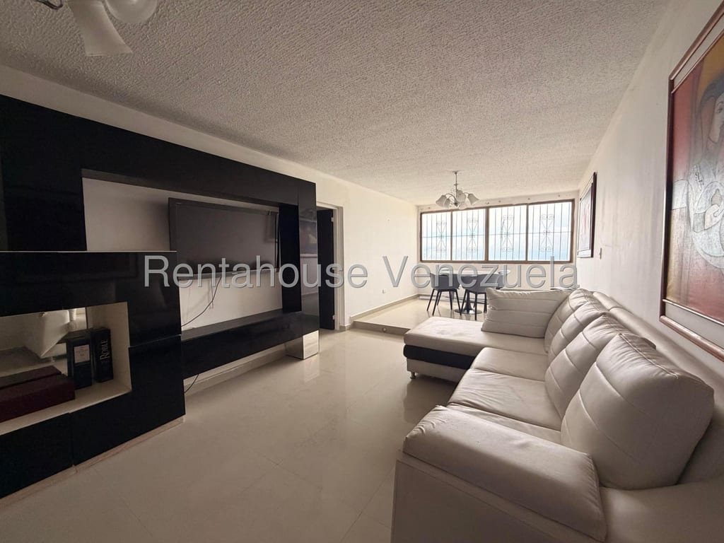 Apartment in La Rosaleda, San Antonio de Los Altos - 1