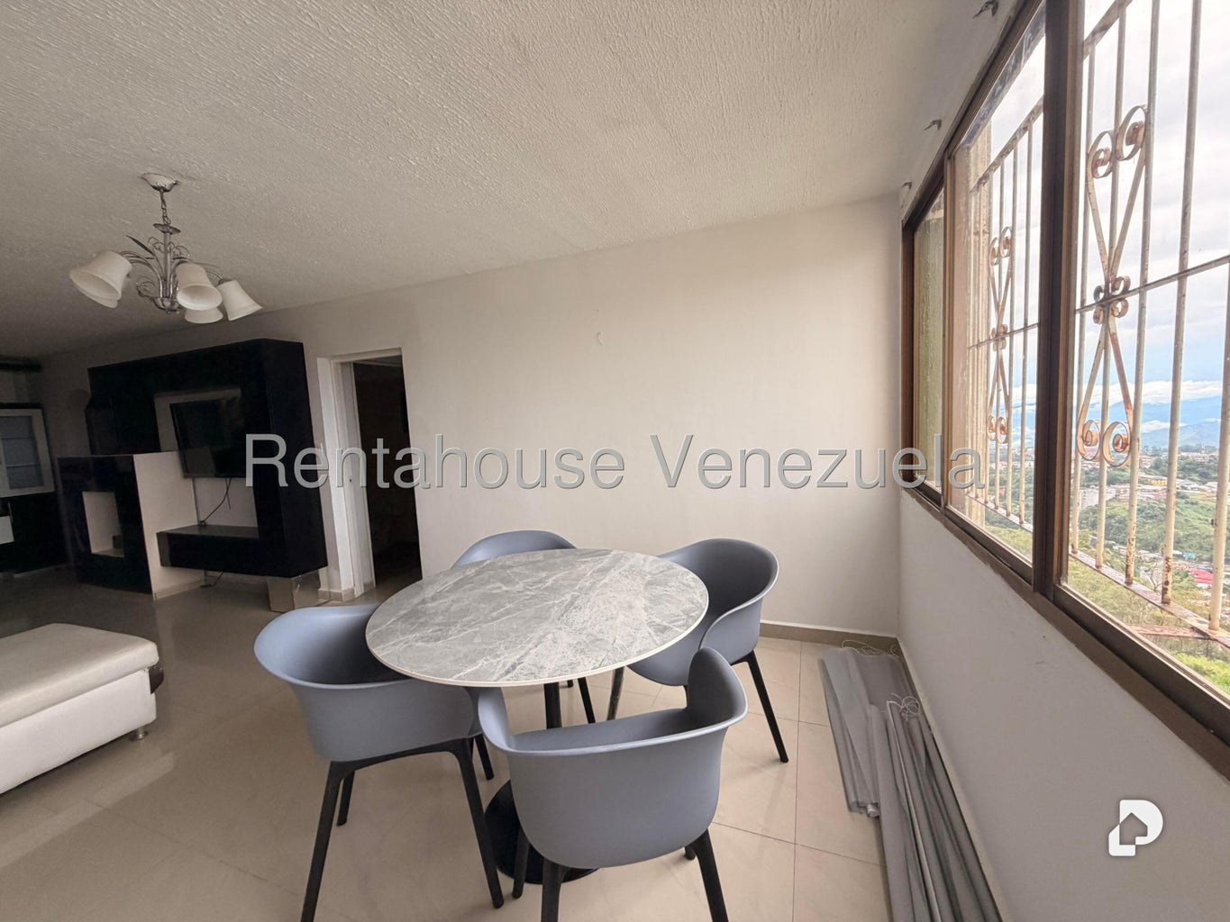 Apartamento en La Rosaleda, San Antonio de Los Altos – 15