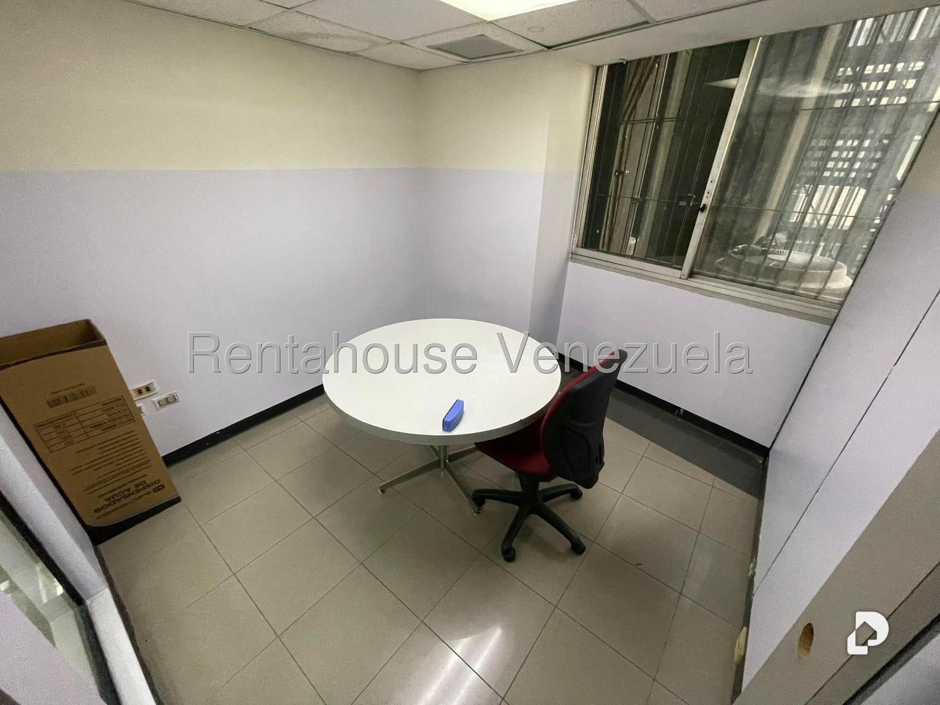 Oficina en Parroquia Catedral, Caracas – 24