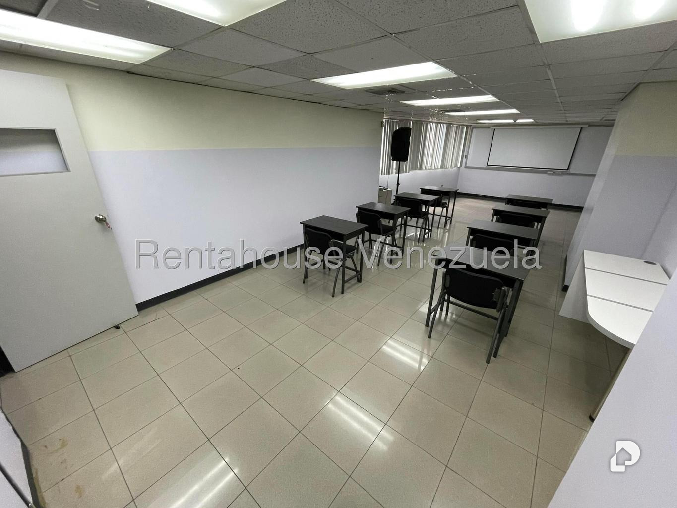 Oficina en Parroquia Catedral, Caracas – 13