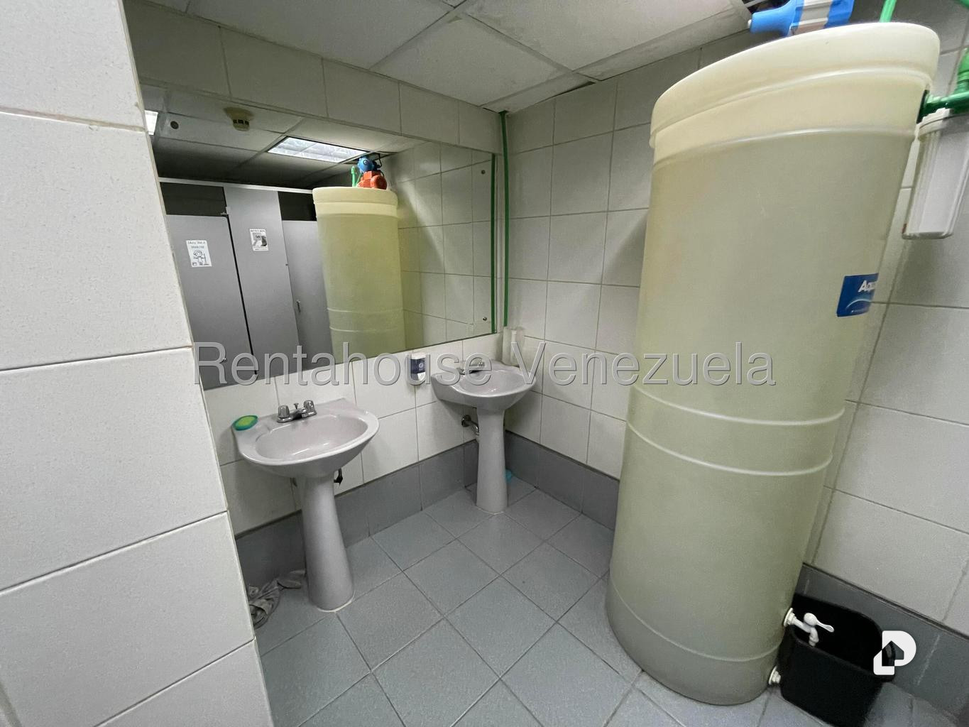 Oficina en Parroquia Catedral, Caracas – 20