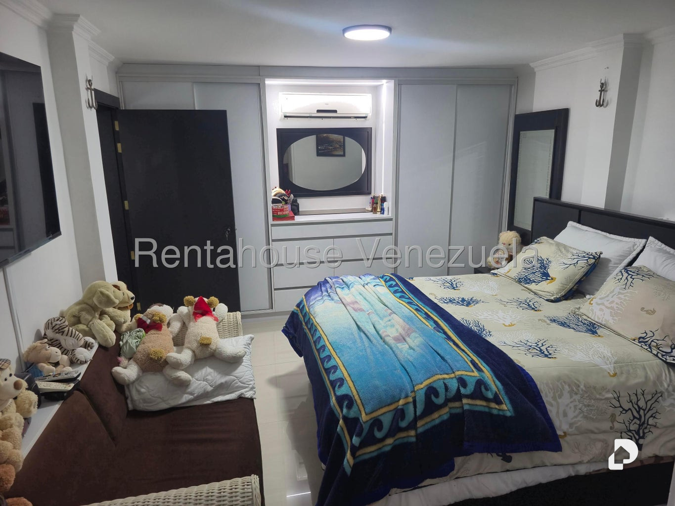 Casa en Cumbres de Curumo, Caracas – 8