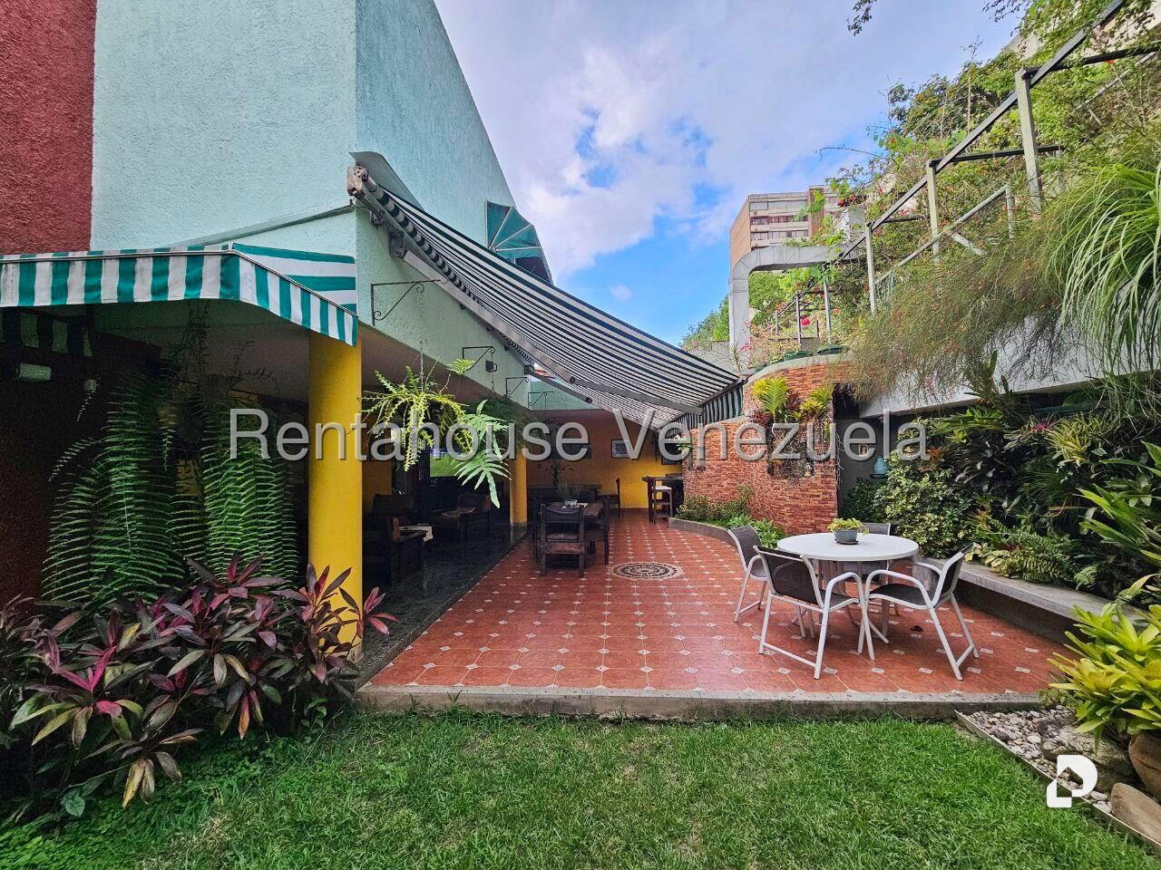 House in La Tahona, Caracas – 24