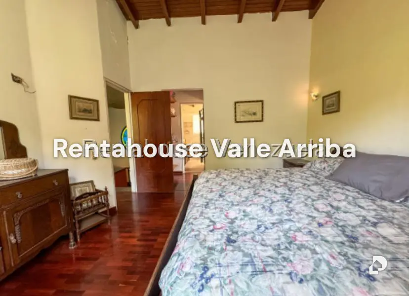 Casa en El Hatillo, Caracas – 18