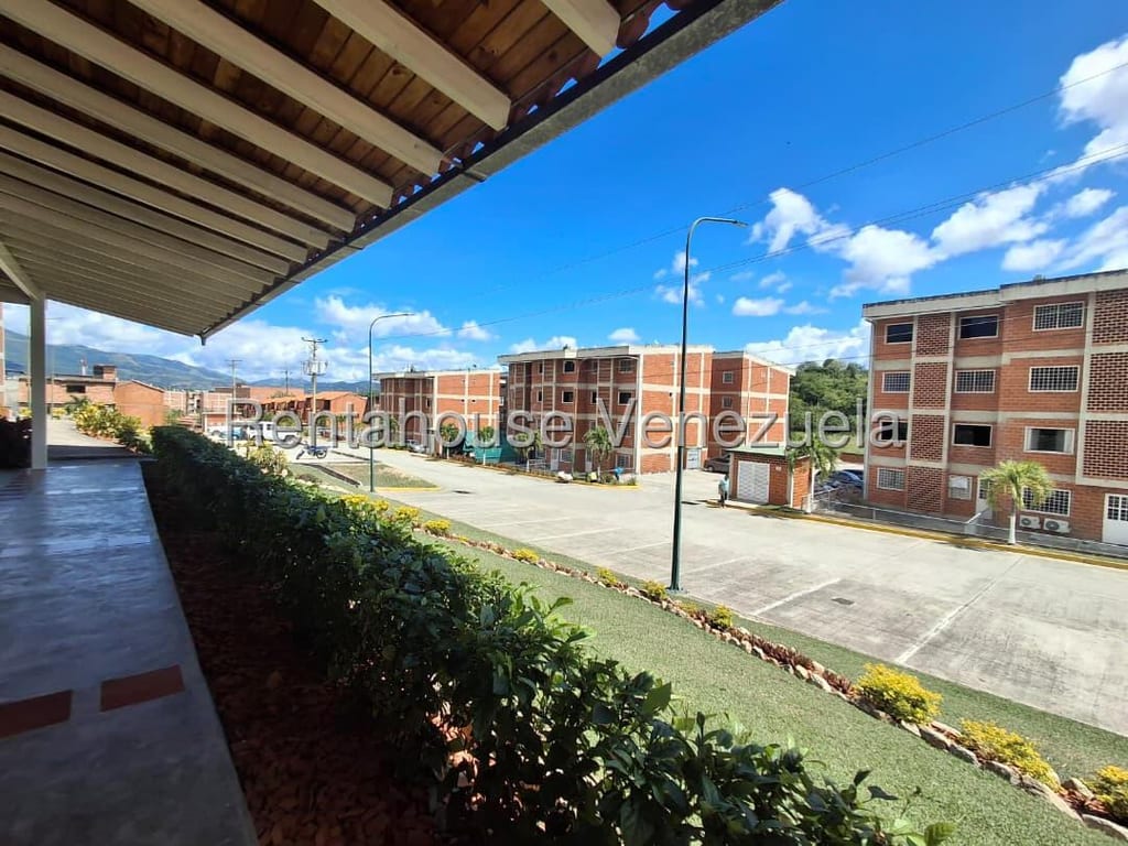 Apartamento en Parque Habitad El Ingenio, Guatire - 1