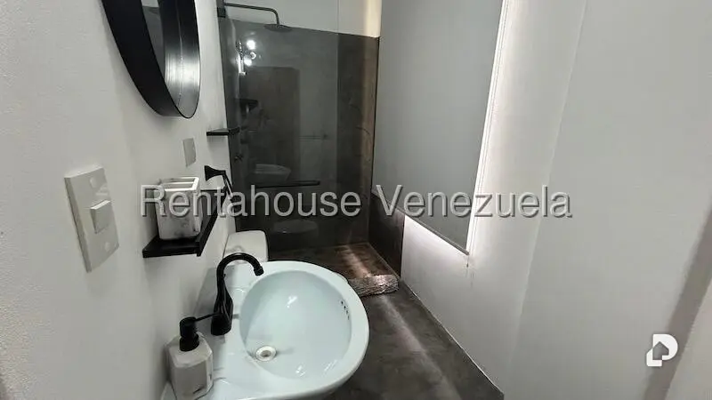 Casa en Oripoto, Caracas – 21