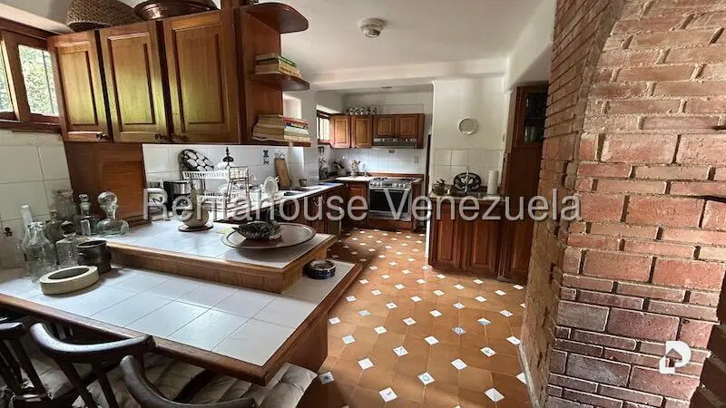 Casa en Oripoto, Caracas – 23