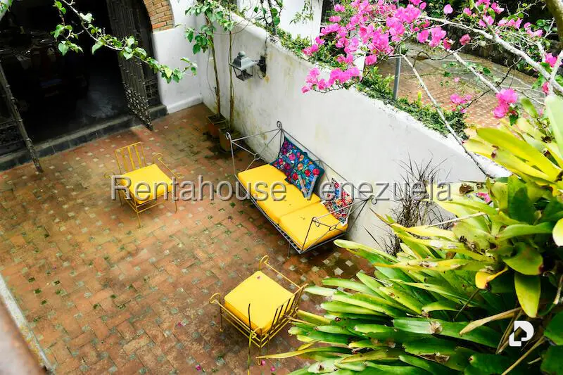 Casa en Oripoto, Caracas – 22