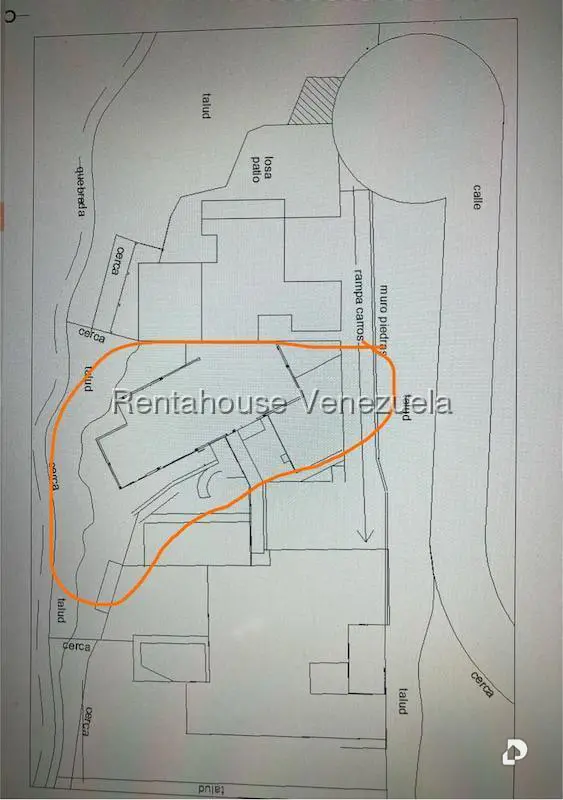 Casa en Oripoto, Caracas – 25