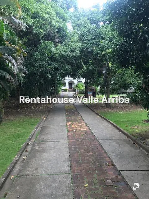 Casa en Los Chorros, Caracas – 11