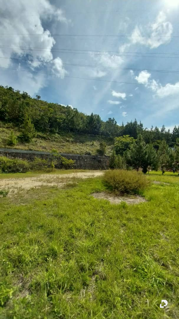 Land in La Trinidad, Caracas – 10