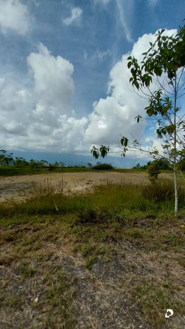 Land in La Trinidad, Caracas – 4