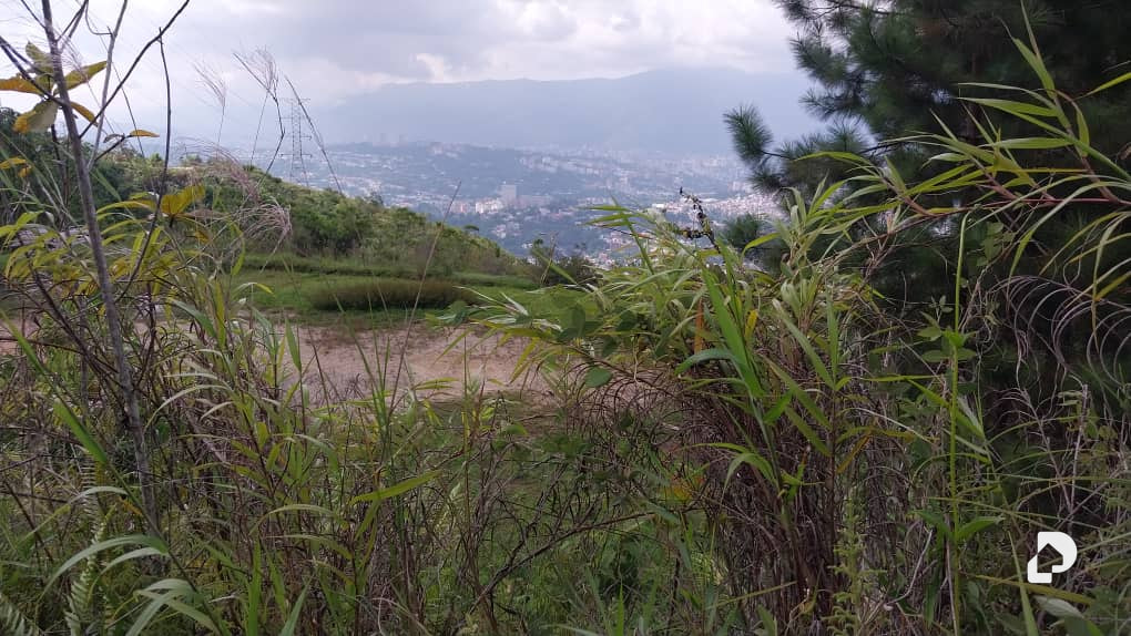 Land in La Trinidad, Caracas – 20