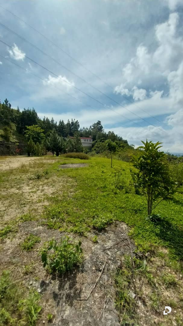 Land in La Trinidad, Caracas – 11