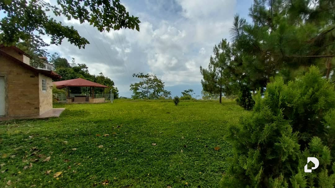 Land in La Trinidad, Caracas – 5
