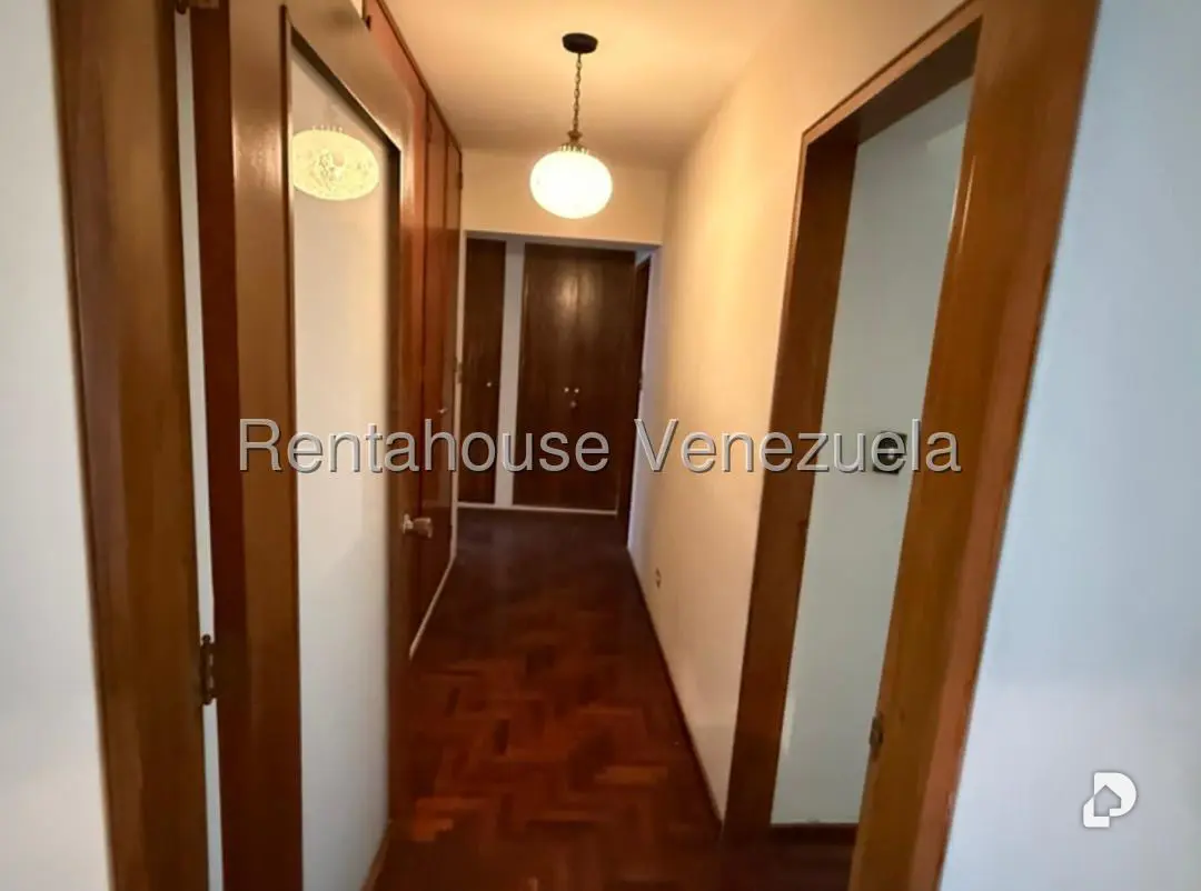 Apartamento en Colinas de Santa Mónica, Caracas – 5