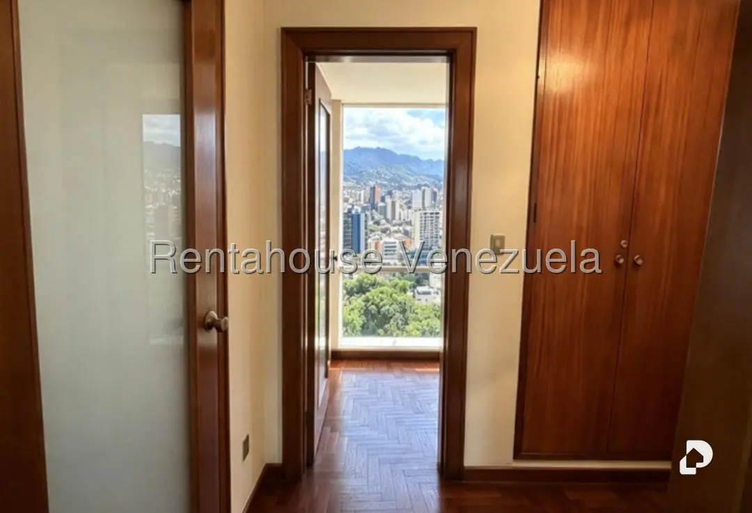 Apartamento en Colinas de Santa Mónica, Caracas – 6