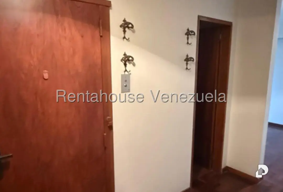 Apartamento en Colinas de Santa Mónica, Caracas – 18