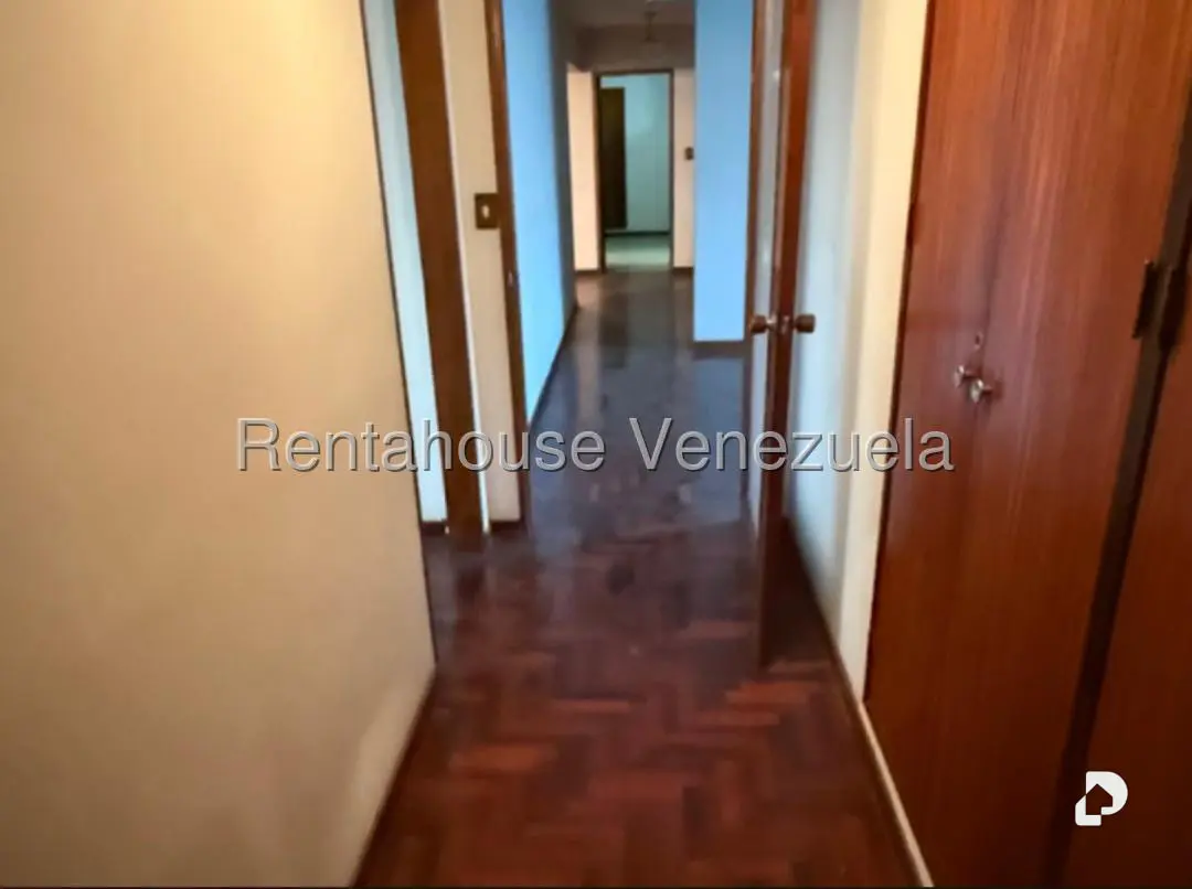 Apartamento en Colinas de Santa Mónica, Caracas – 21