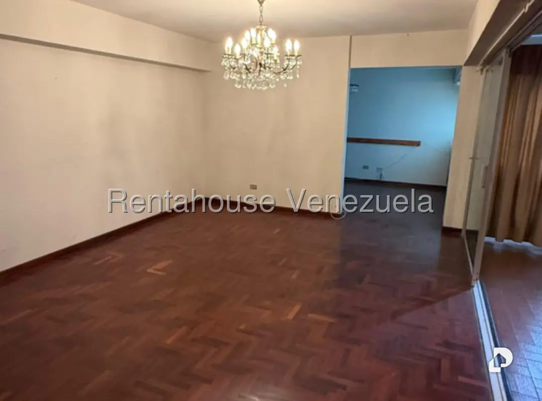 Apartamento en Colinas de Santa Mónica, Caracas – 19