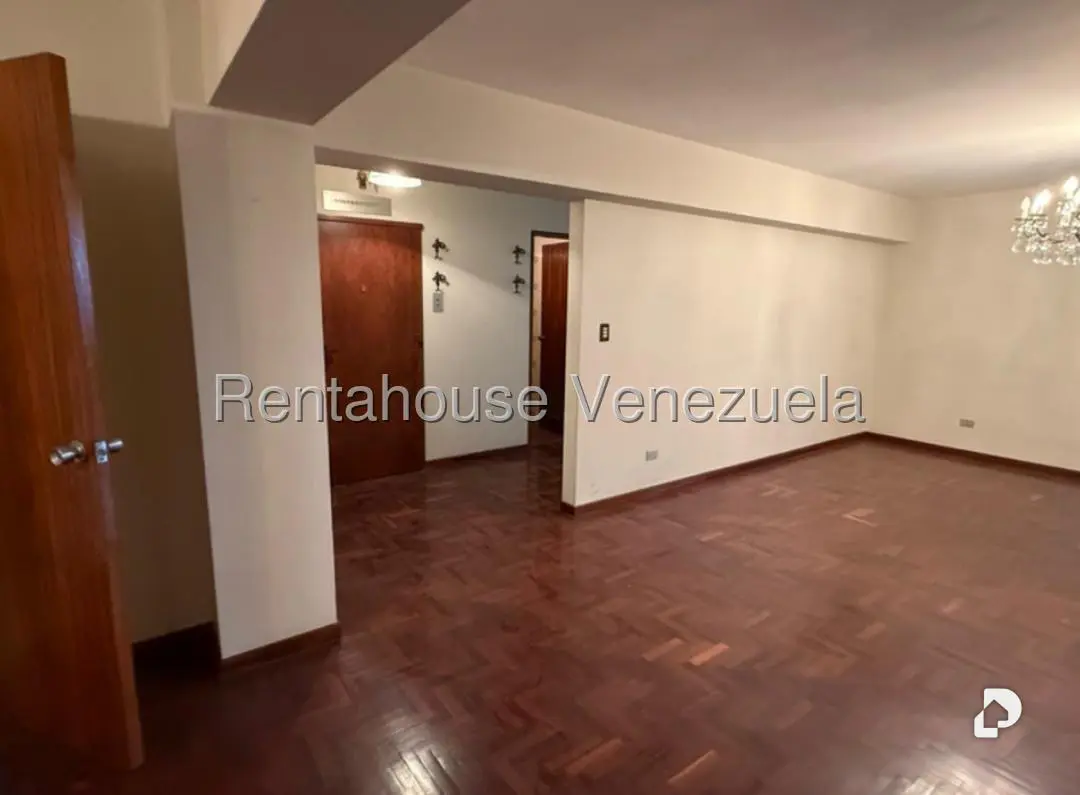 Apartamento en Colinas de Santa Mónica, Caracas – 9