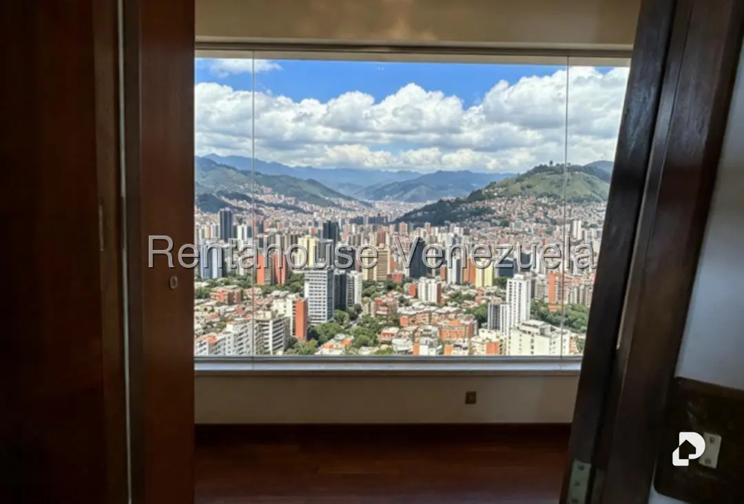 Apartamento en Colinas de Santa Mónica, Caracas – 2