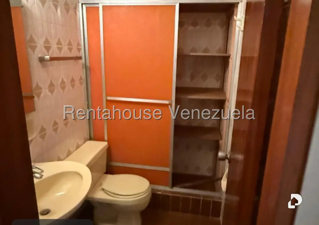 Apartamento en Colinas de Santa Mónica, Caracas – 17