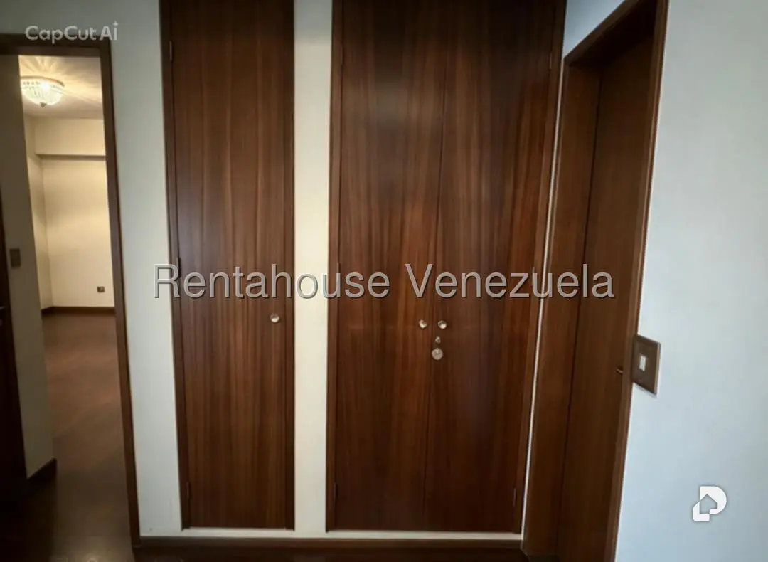 Apartamento en Colinas de Santa Mónica, Caracas – 4