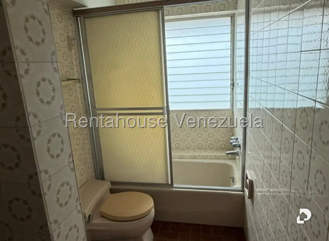 Apartamento en Colinas de Santa Mónica, Caracas – 22